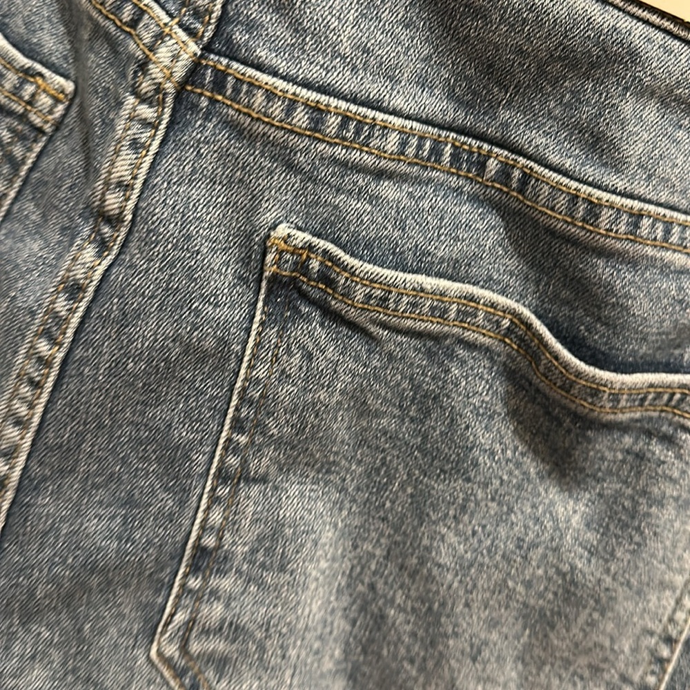 Kenzie High Rise Shorts - Picture 4 of 5
